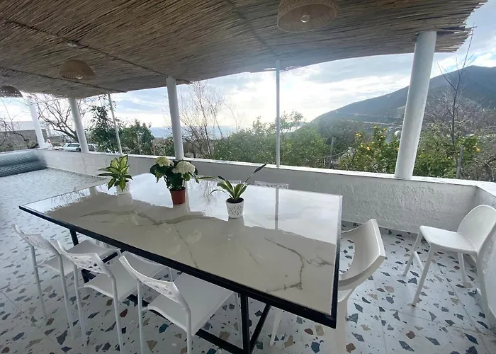 Maison Bellevue - 2 Bdrm Villa In Borsh Beach